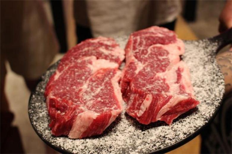 乾杯烧肉居酒屋